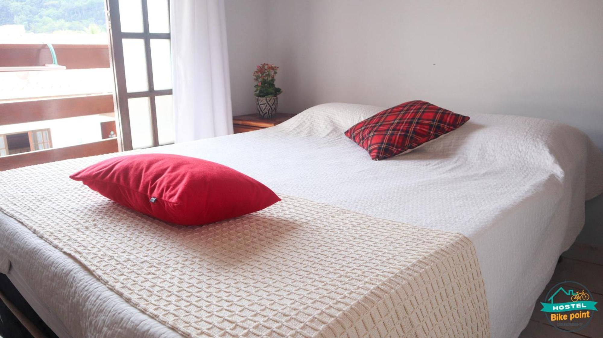 Quarto Duplo